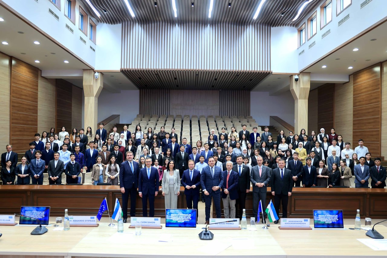 Yevropa Parlamenti a’zolari universitetimizda Erasmus+ doirasida amalga oshirilayotgan loyihalar bilan yaqindan tanishdi